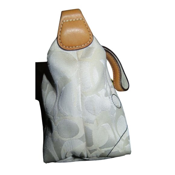 Coach 2005 Limited Edition Signature Optic White Cream Monogram Bumblebee Hobo - Picture 3 of 10